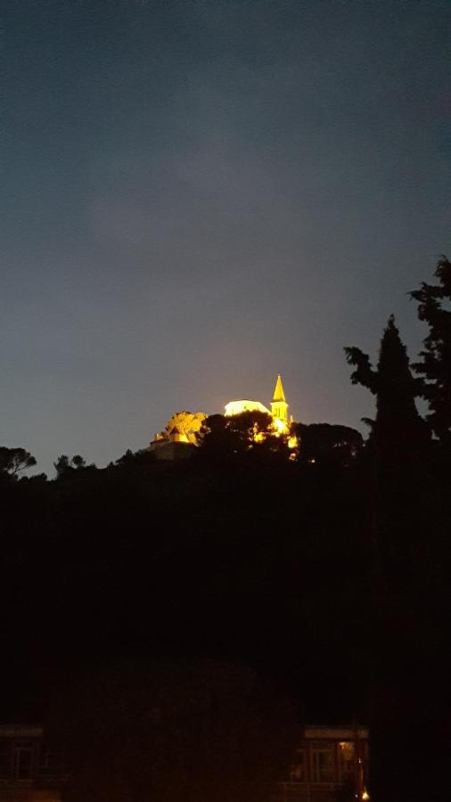 Gite Sous L'Olivier Marseille Bagian luar foto
